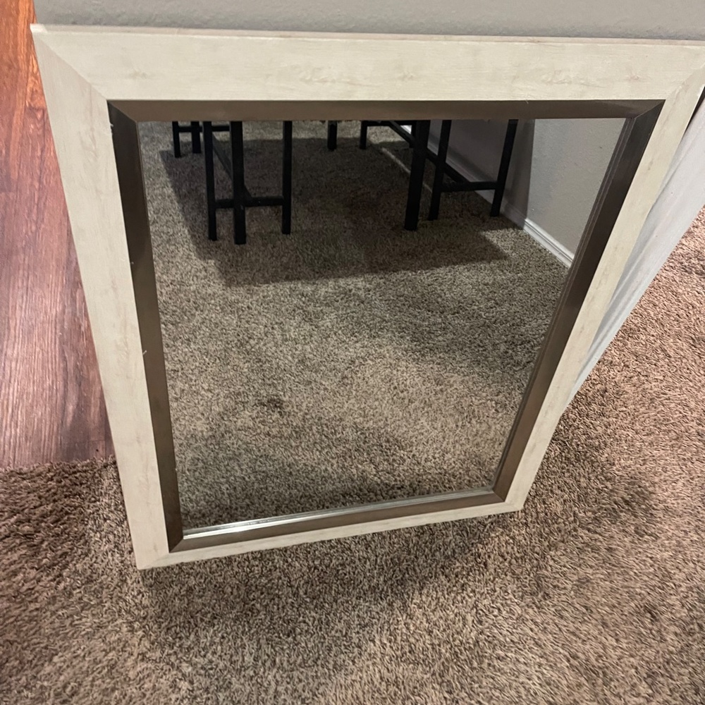 MIRROR - Picture 3 of 3